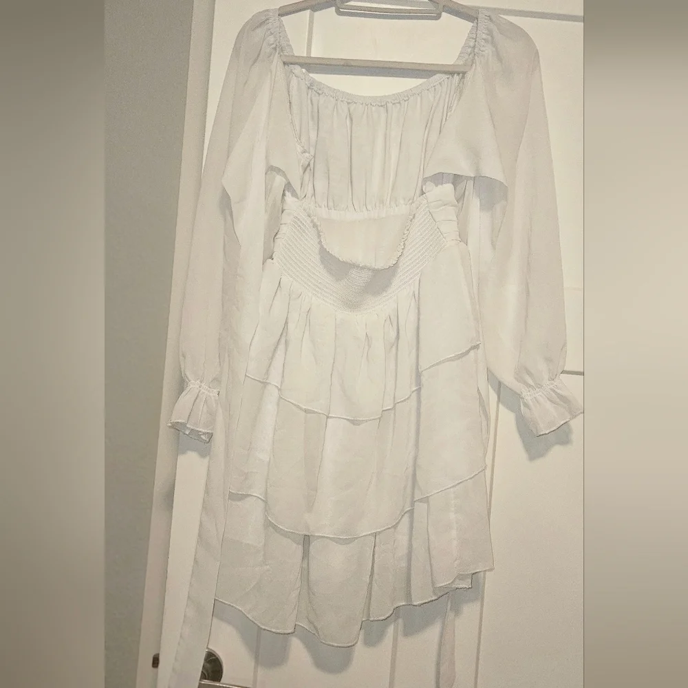 Chic White Tiered Midi Dress - Picture 3 of 4